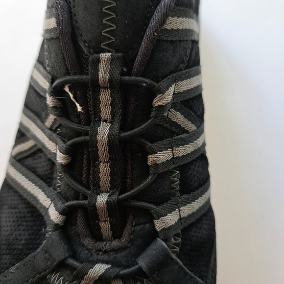 Dansko Honor Black Sneakers Elastic Lace Slip In Classic Low-Top Design Sz 10 - Picture 4 of 8